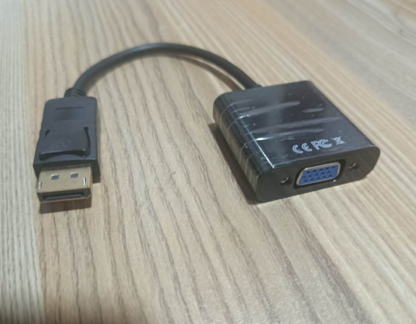Display Port to VGA Adapter