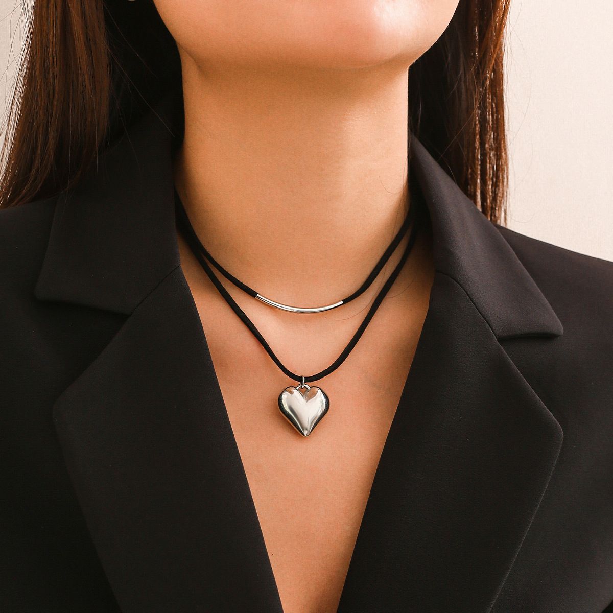 Black rope velvet geometric small heart necklace simple elbow Hertny Clay ornament