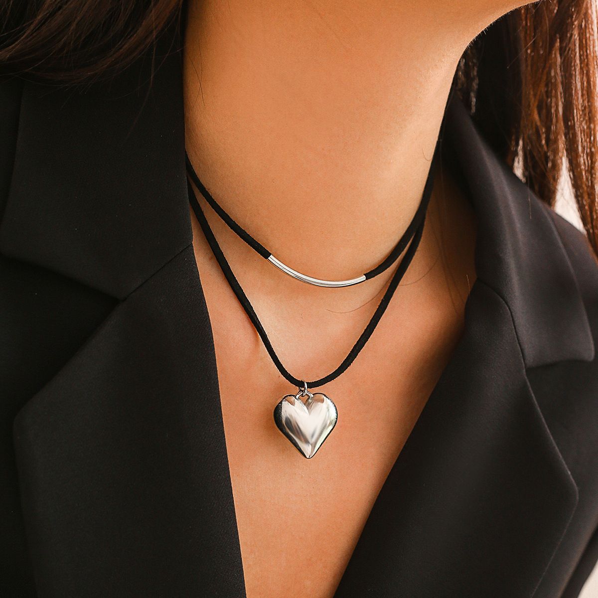 Black rope velvet geometric small heart necklace simple elbow Hertny Clay ornament