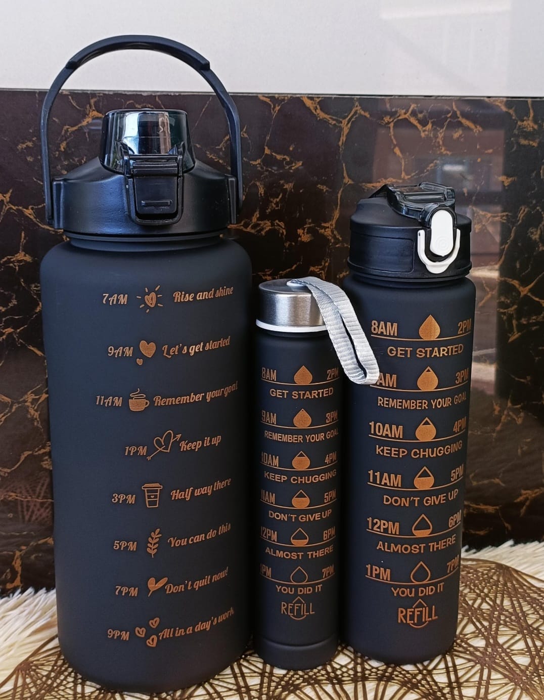 KipFit 3-in-1 Set Water Bottle Motivational Sports Leakproof Bottle (Black).3pc super capacity 2L, 900Ml, 300Ml ,press the spring cover and open the cover with one button, convenient and fast.