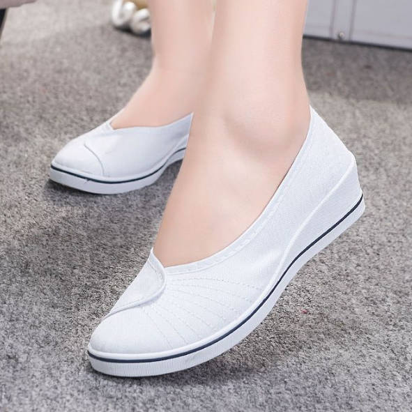 Women's Pointed Toe Flat Shoes Solid Color Knitted Slip on Shoes Casual Breathable Ballet Flats Women Flat Shoes Loafers Women