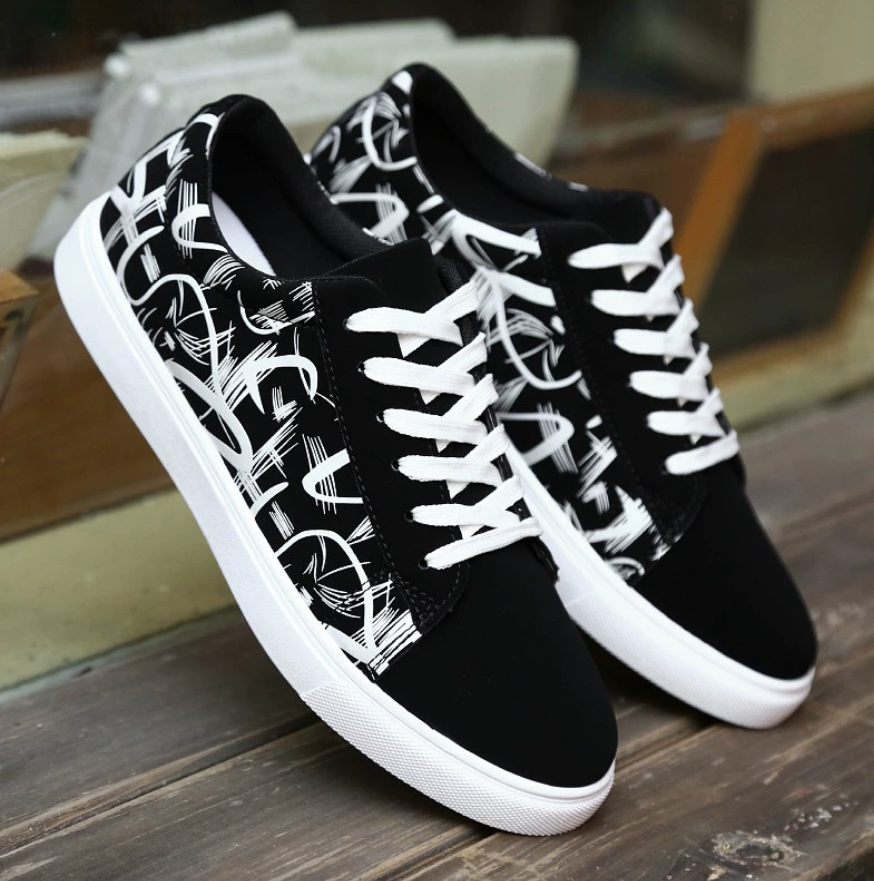 New Men's Sports Shoes Fashion Running Shoes Breathable Men's Casual Sneaker Comfortable Flat Shoes Student Shoes Fast delivery within 1-5 days