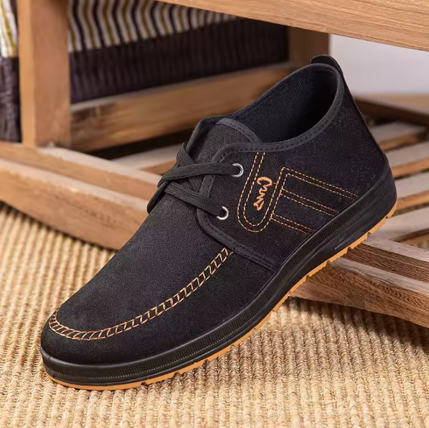 Men Casual Shoes Breathable Loafers Sneakers New Fashion Comfortable Flat Handmade Retro Leisure Loafers Boy Shoes Men Shoes Local fast delivery