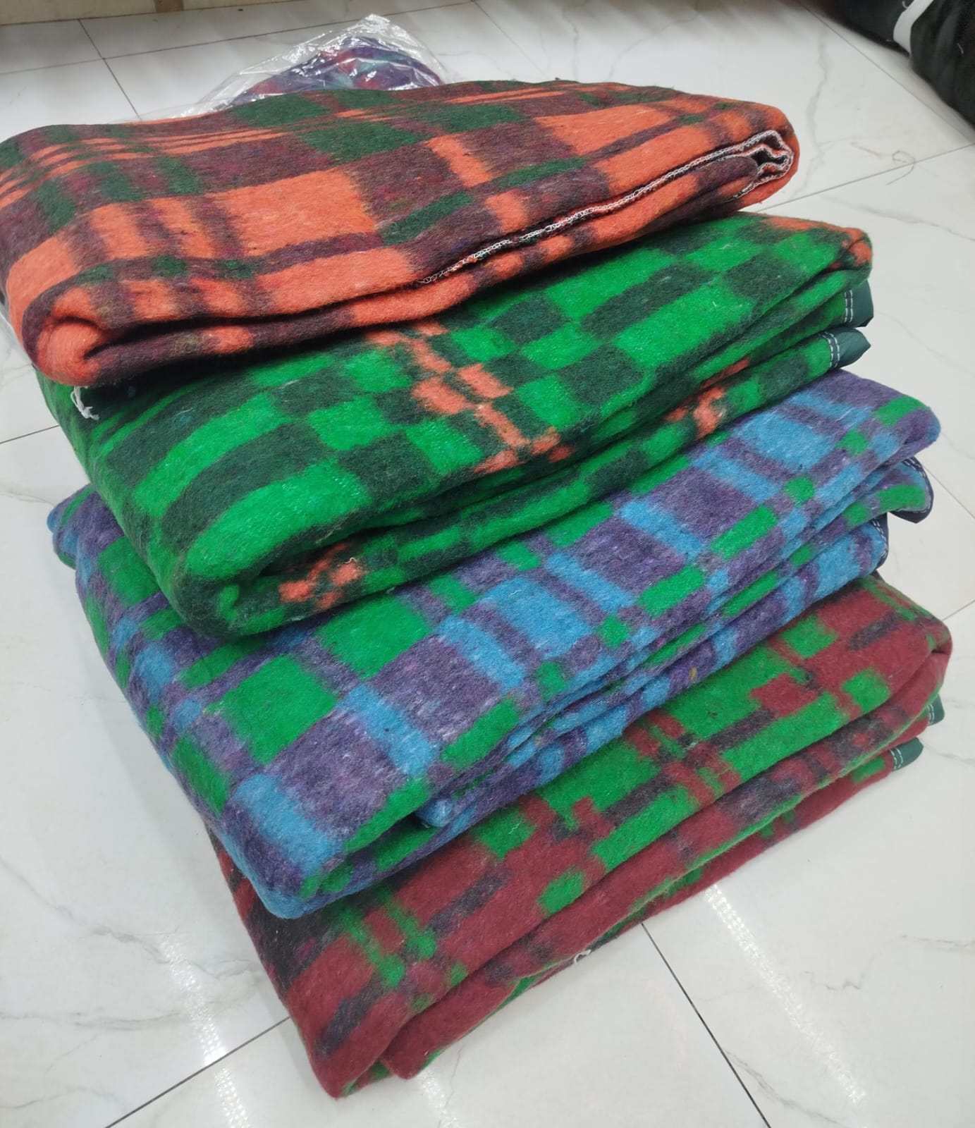 Heavy School Blanket – Warm & Durable ✨
Stay extra warm during chilly days with this Heavy School Blanket, perfect for classrooms, dorms, or outdoor use. Designed for comfort and durability, it’s idea