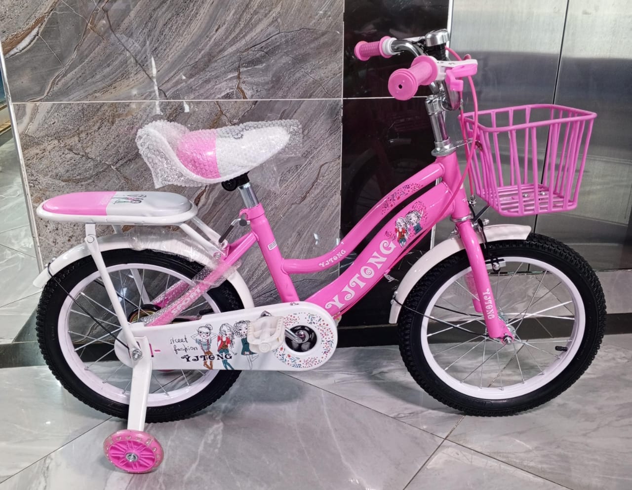 New Arrival Kids Girl bike Size 16;