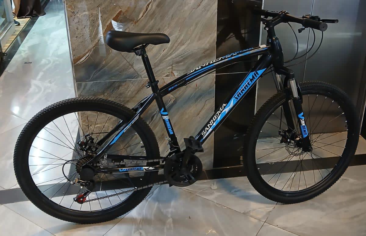 MOUNTAIN BIKE BICYCLE SIZE 26