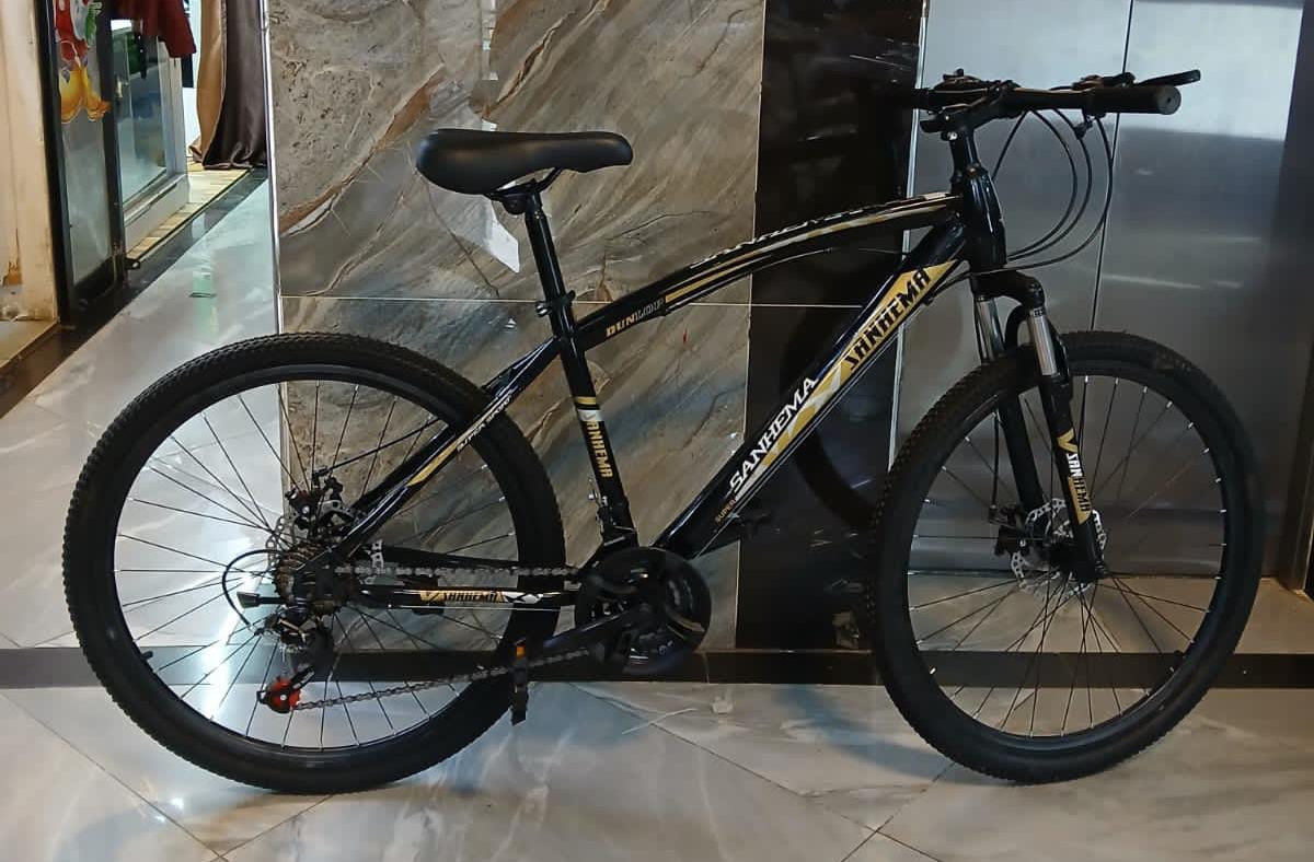 MOUNTAIN BIKE BICYCLE SIZE 26