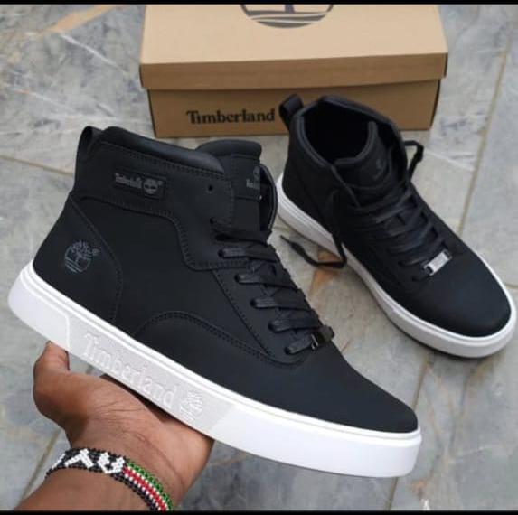 1 Pair  of  Original ,comfortable and classical Timberland Boot🔥🔥🔥 breathable and best quality boot✴️💥