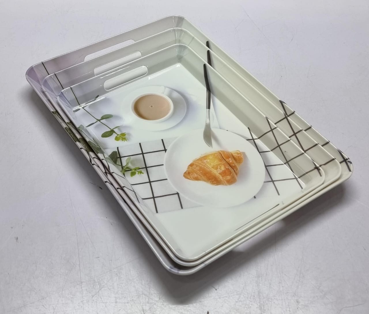 🍽️ Medium MC3010-2 Melamine Tray – 41x29cm | Durable, Lightweight & Easy to Clean | Perfect for Home, Office & Events