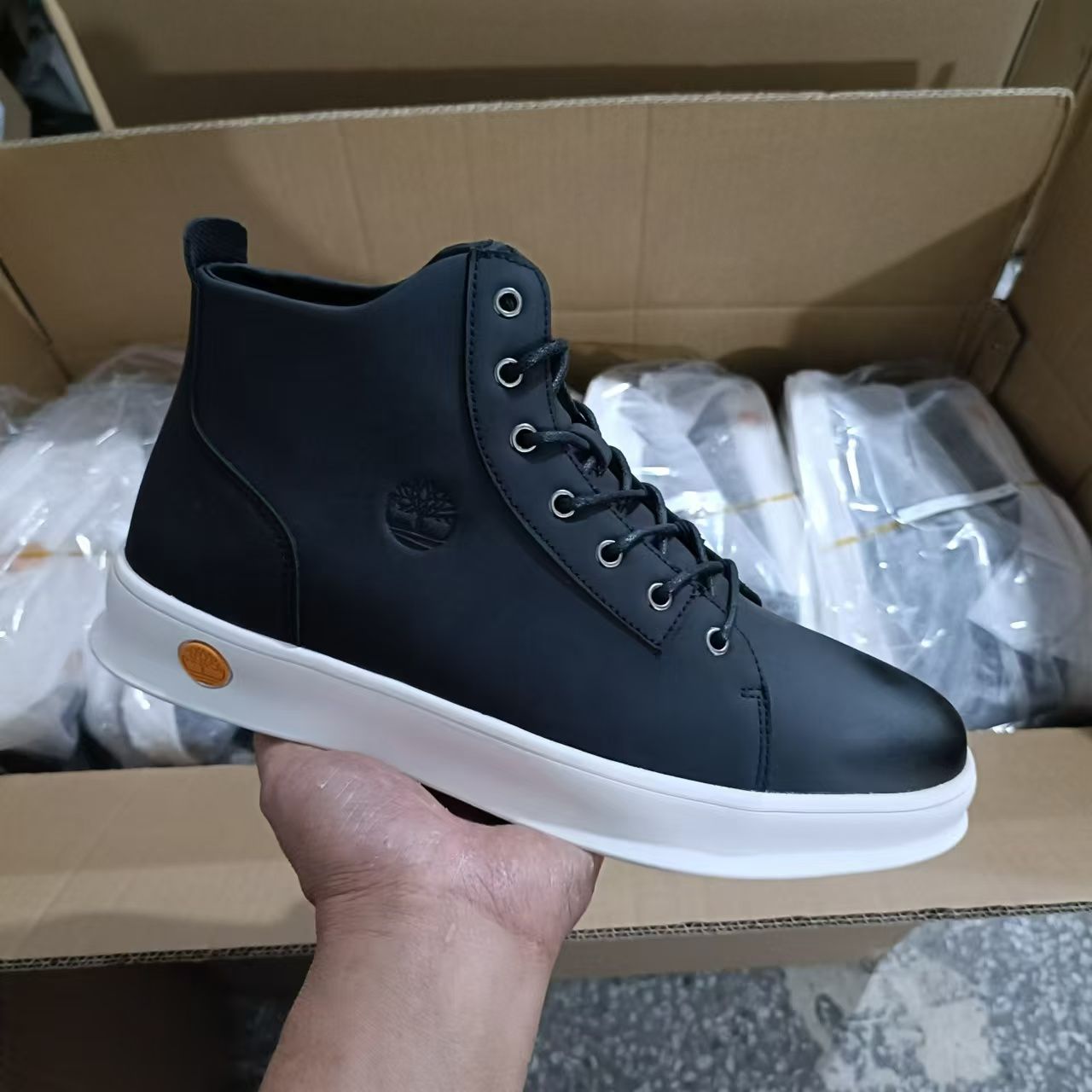 [ PRICE OFFER ONLY AT KILIMALL!!! ]  1Pair Brand New Classy Stylish Affordable Timberlands boots For Boys & Men