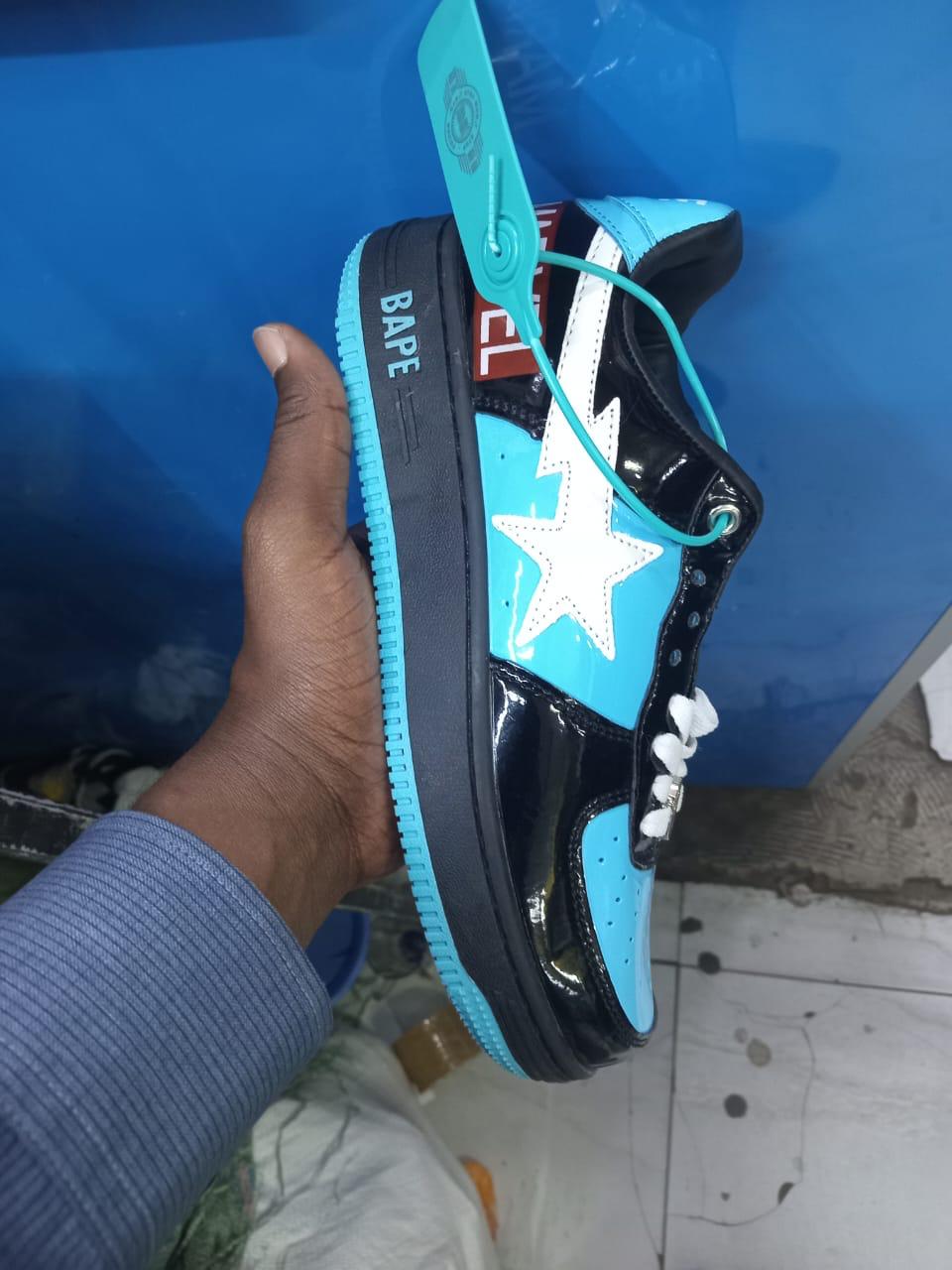 [ GRAB IT AT LOW PRICE+ ADDED OFFERS 🤩🤩✨ !!! ]  1Pair Brand New Very Quality  Stylish Comfortable Sneakers For Kids At Best Price