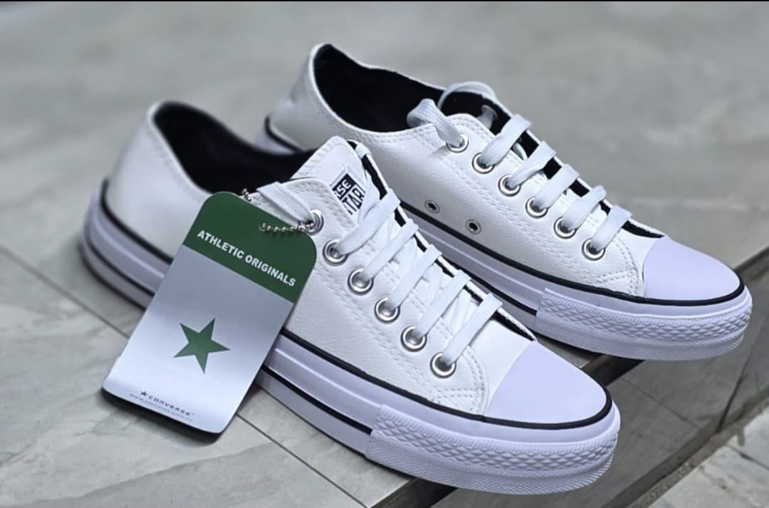 🔔 ALERT OFFER 🔔 - A pair of men’s sneakers, stylish, durable, and comfortable for daily wear, sports, or casual use at an affordable price