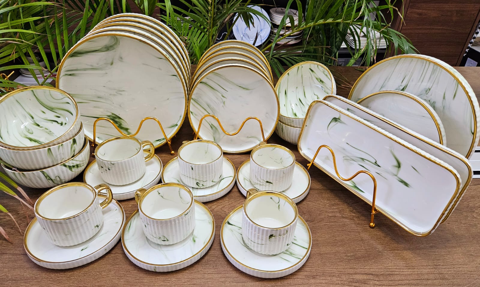 🎁 BONUS OFFER 🎁 32PCS Marble Green Dinner Set Elegant Ceramic Plates Bowls Cups Complete Family Tableware Set Durable Kitchen