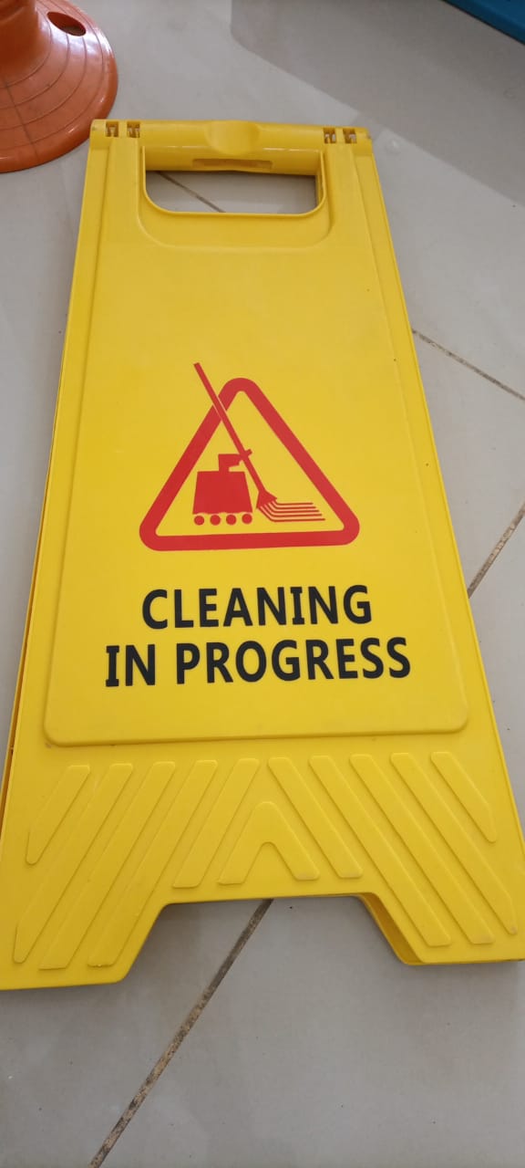 CLEANING IN PROGRESS SAFETY SIGN