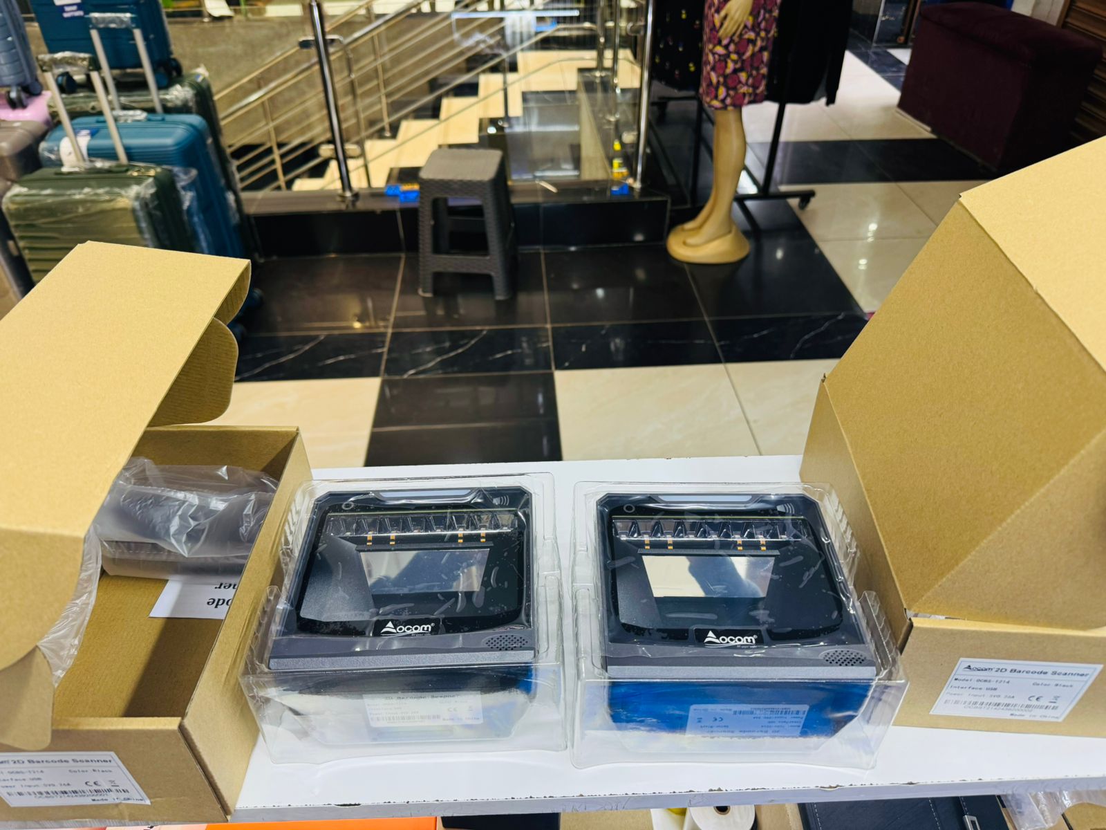 Square table mount scanner