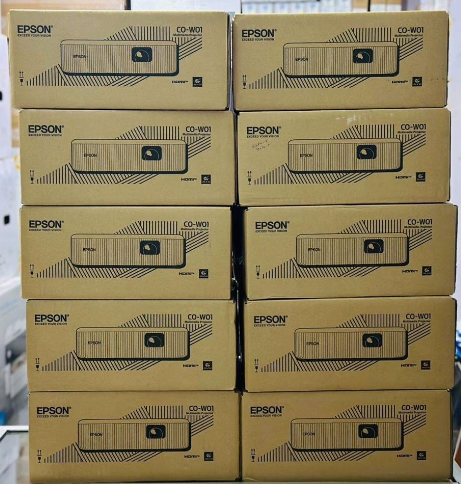 Projectors Epson CO-W01