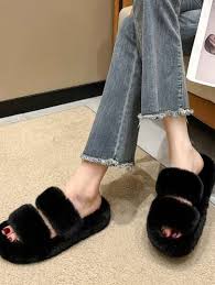 Fur indoor and outdoor versatile slide sandals for women – lightweight, elegant summer open-toe flats with soft sole for casual comfort and stylish all-day wear