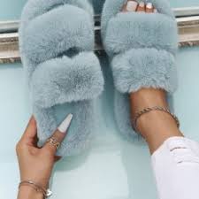 Fur indoor and outdoor versatile slide sandals for women – lightweight, elegant summer open-toe flats with soft sole for casual comfort and stylish all-day wear