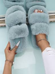 Fur indoor and outdoor versatile slide sandals for women – lightweight, elegant summer open-toe flats with soft sole for casual comfort and stylish all-day wear