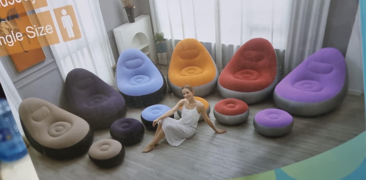 Inflatable Seat With Footrest And Free Pump.Indoor Outdoor PVC Inflatable lounge sofa set flocking lounge chair with footrest air sofa chair for adults
Name: Inflatable Lounge Sofa
Material: PVC Mater