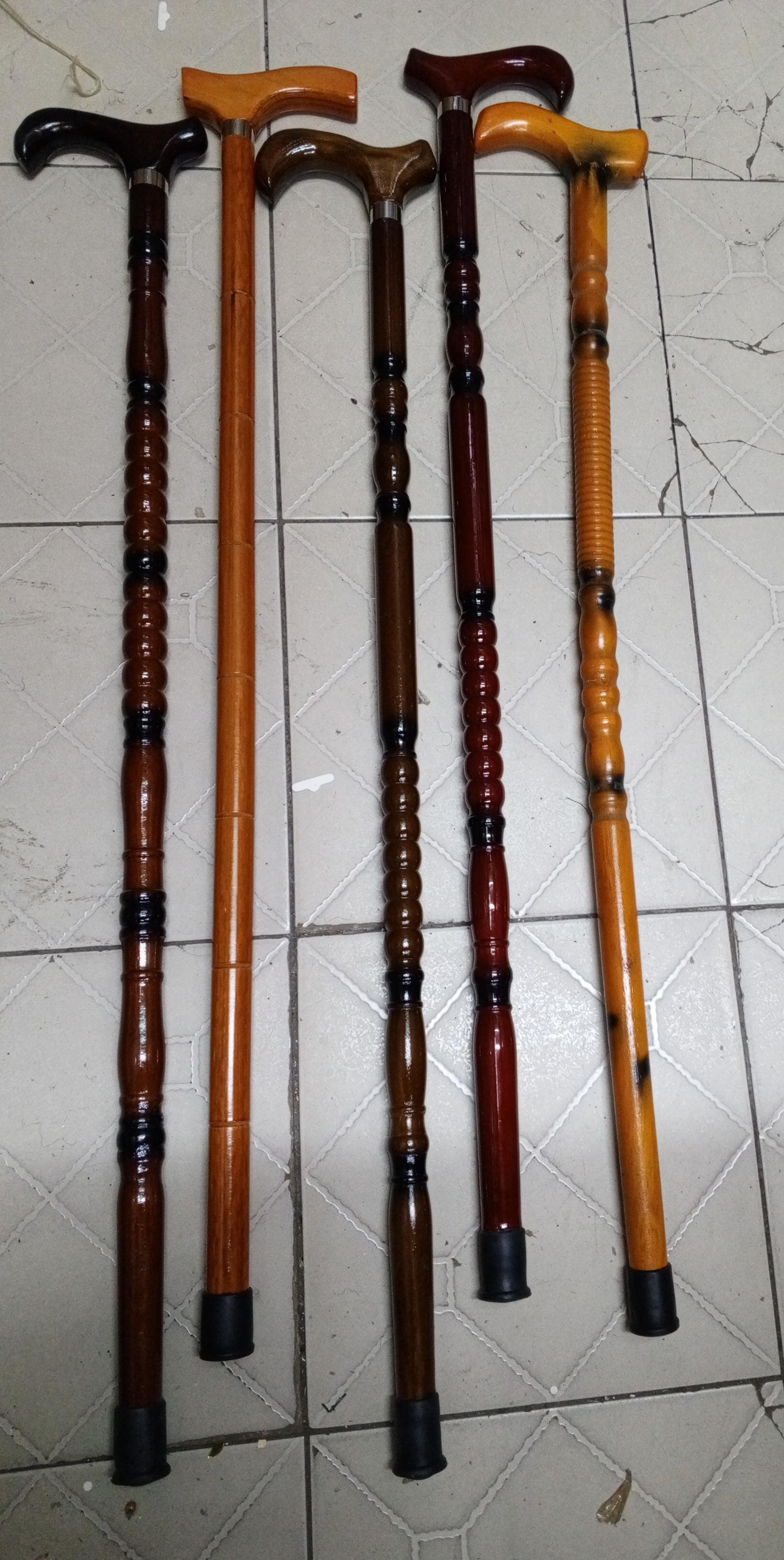 Fashion Stylish Wooden Walking Cane Walking Stick Men Women.Classic wooden walking cane for men and women Our stylish canes and walking sticks are fully hand-carved from top-quality solid oak wood Woo