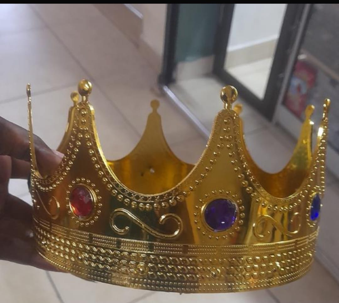 Plastic King Crown