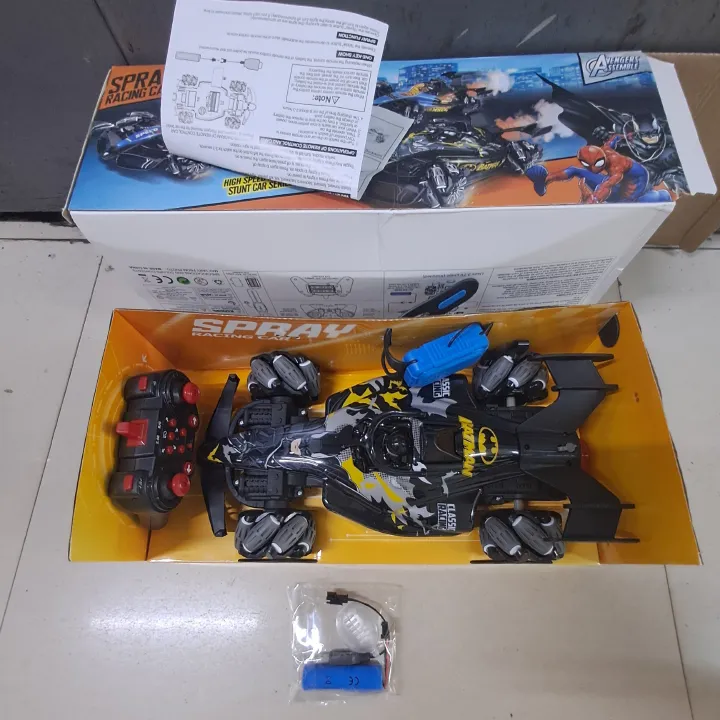 Batman rechargeable and RC spraying drift car .