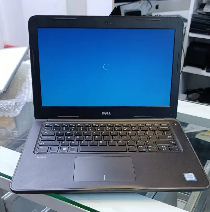( FREE GIFTS) Dell Latitude 3380 Core i3 4GB RAM + 256GB SSD 13.3" inch Display Refurbished Grade A Laptop Notebook Computer Windows and Office Installed PLUS Free 4GB Flash Drive and Mouse
