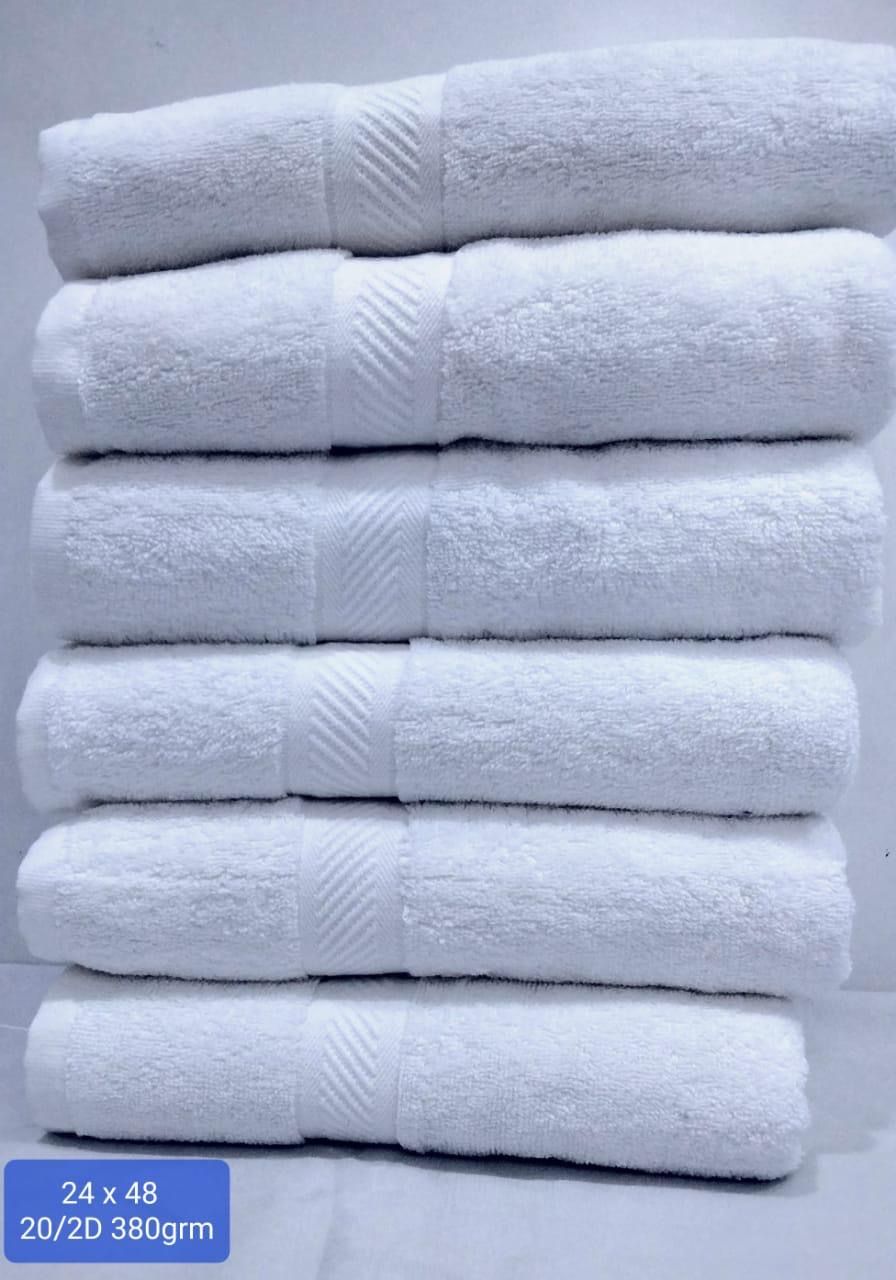 Utopia Bath Towel Medium Lightweight and Highly Absorbent for Hotel, Spa and Bathroom HSS Quality - 60x120cm