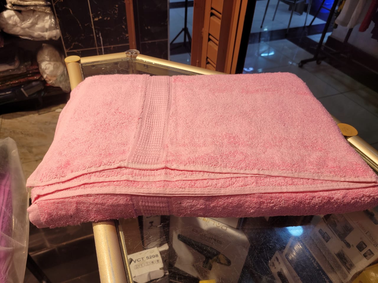 Utopia Premium Jumbo Bath Sheet - 100% Cotton Highly Absorbent and Quick Dry Extra Large Bath Towel - Super Soft HSS Hotel Quality Towel - 90x180cm