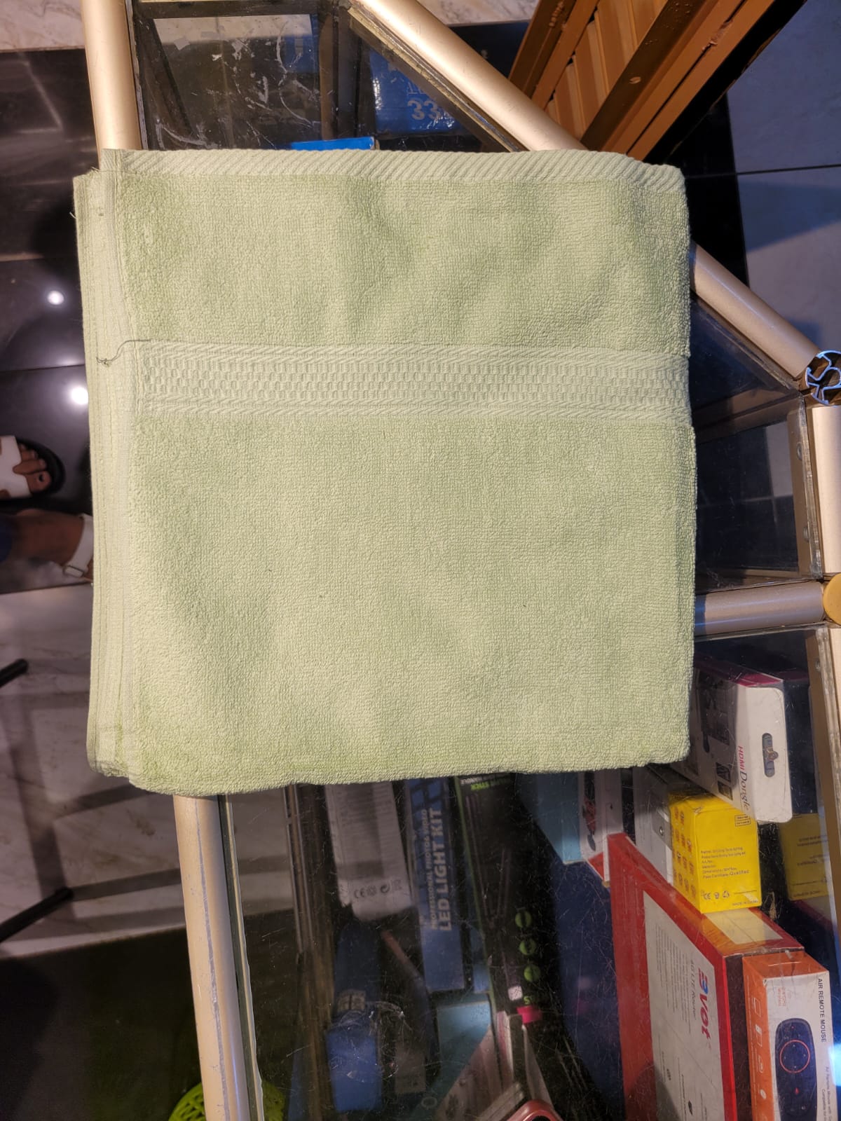 Utopia Premium Bath Towels Highly Absorbent For Hotels and Household Use , HHS Quality - 70x140cm