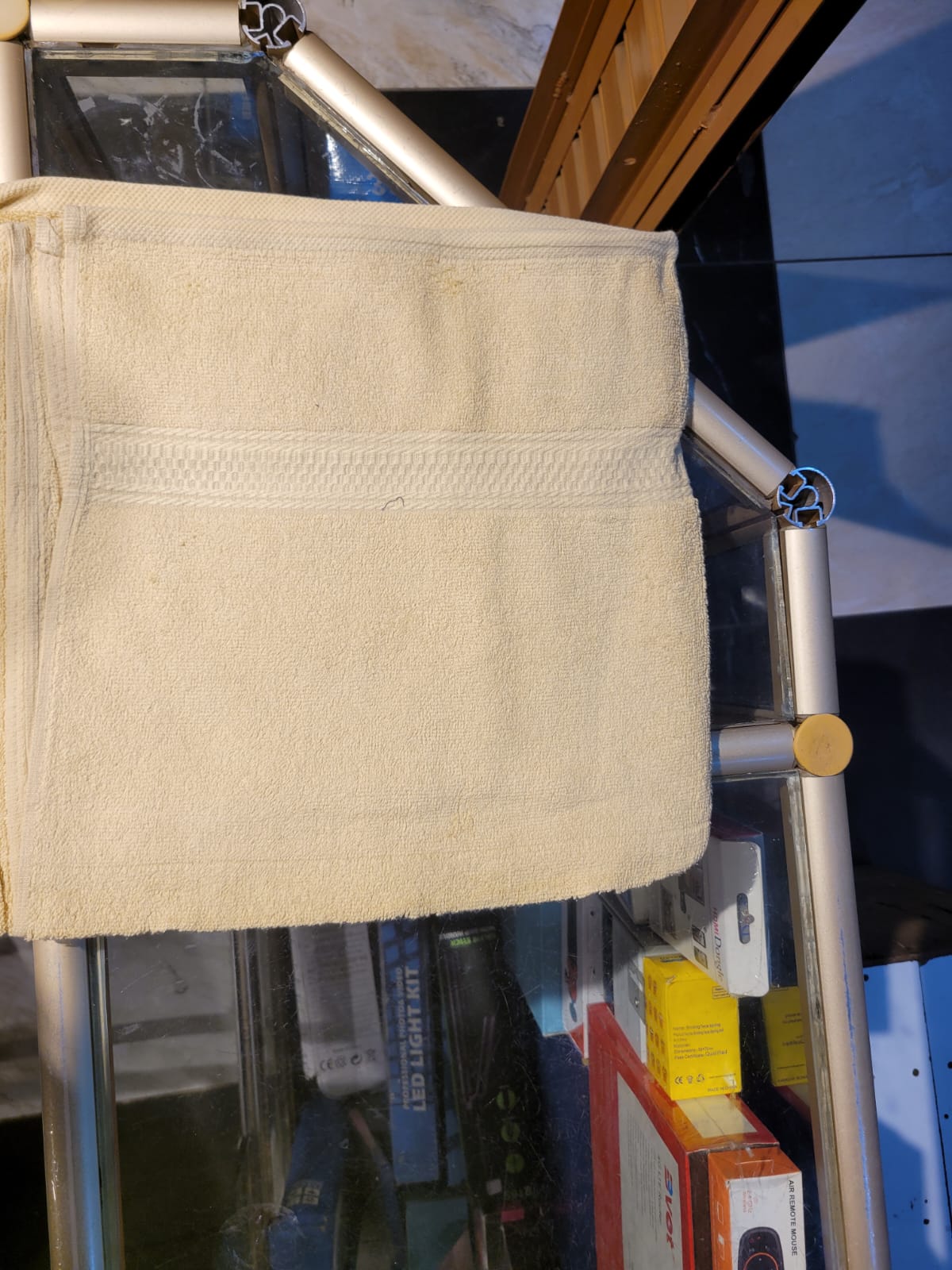 Utopia Premium Bath Towels Highly Absorbent For Hotels and Household Use , HHS Quality - 70x140cm