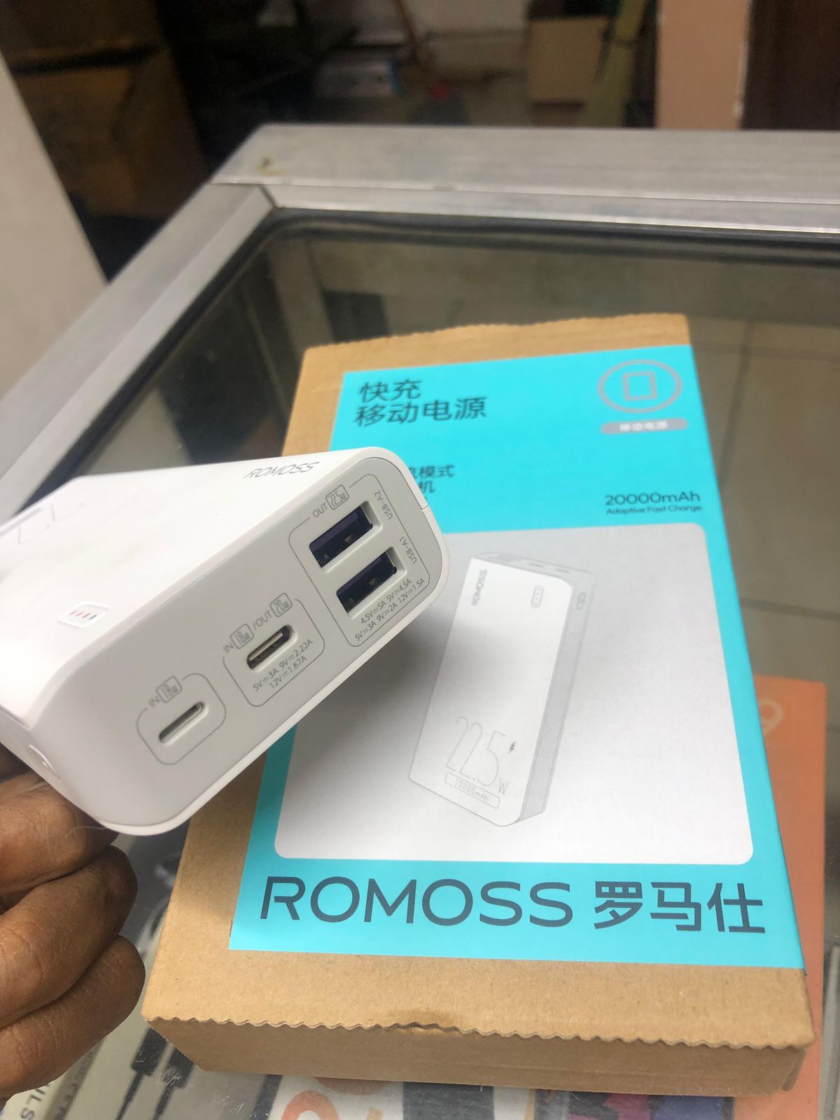 Romoss Powerbank Fast Charging 20000mah, 22.5W
