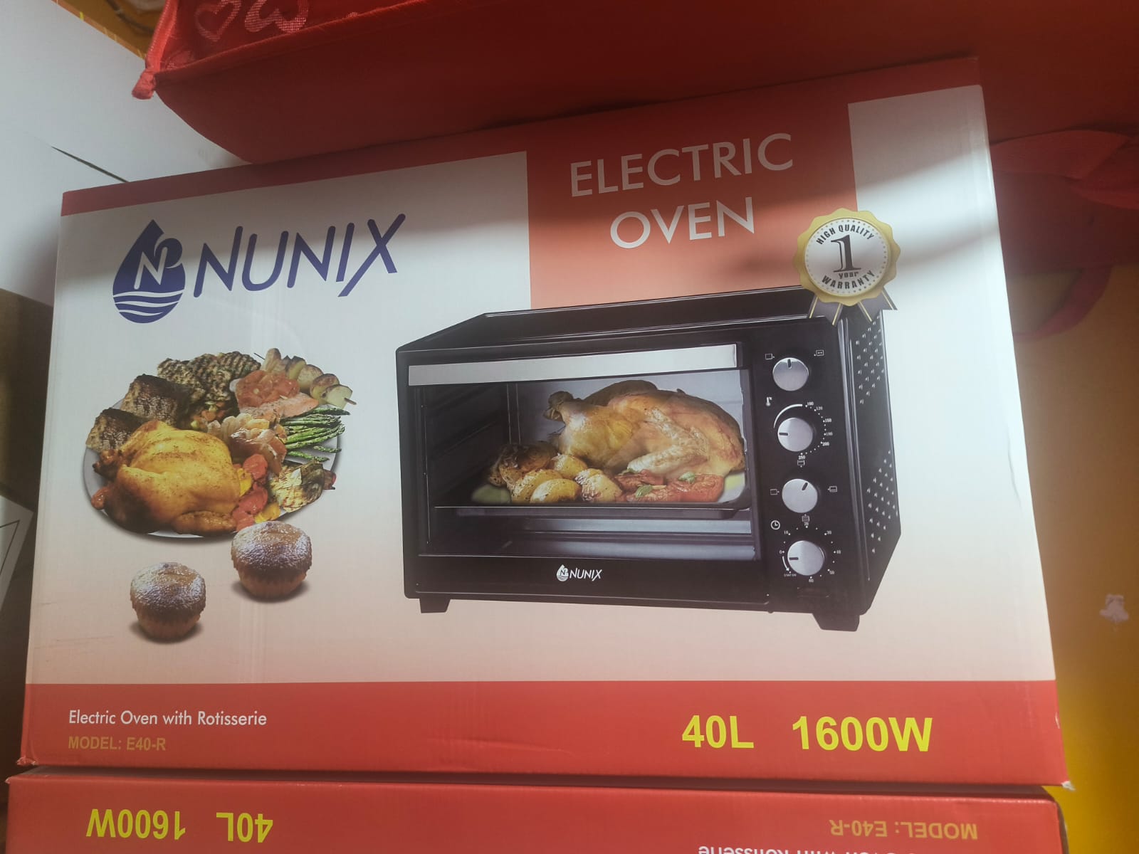 Nunix 4 Knob Settings 40L Electric Rotisserie Oven.Oven capacity 40 litres
Deluxe oven
High-efficiency hot plate
100-250 degree celsius temperature selector
60 minutes timer with bell ring
Rotisserie