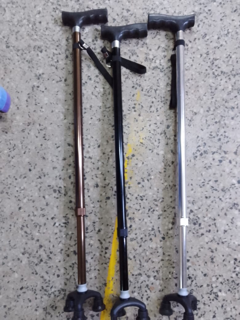 🍆😎Strong Height adjustable tripod with 3 stand walking stick.Type: Tripod walking cane, Walking Aids, Crutch
Steel Tripod Walking Stick
 
Chrome steel shining surface to look smart.
 
Height adjusta