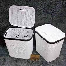 Adix Square Laundry Basket with Lid – Durable Plastic Clothes Hamper for Home, Bathroom, or Laundry Room Storage with Ventilated Design and Easy-Close Lid