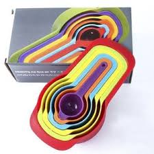 Plastic Measuring Cups – Set of Lightweight, Durable Kitchen Tools for Precise Measurement – Ideal for Baking & Cooking