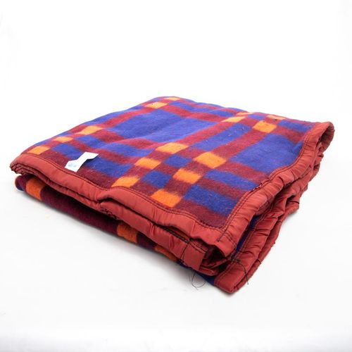 Warm School Blanket for Students - Comfortable Affordable warm soft for dorms hostels guest bed blanket - Back to School
