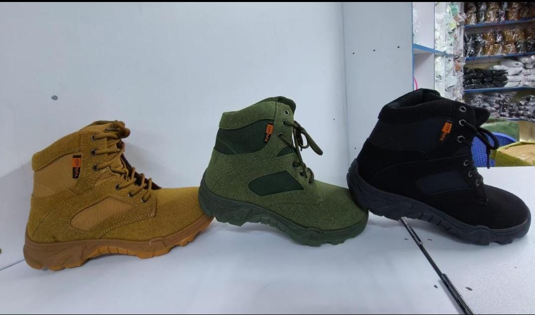 Men boots size 40-45 Military Combat Boots