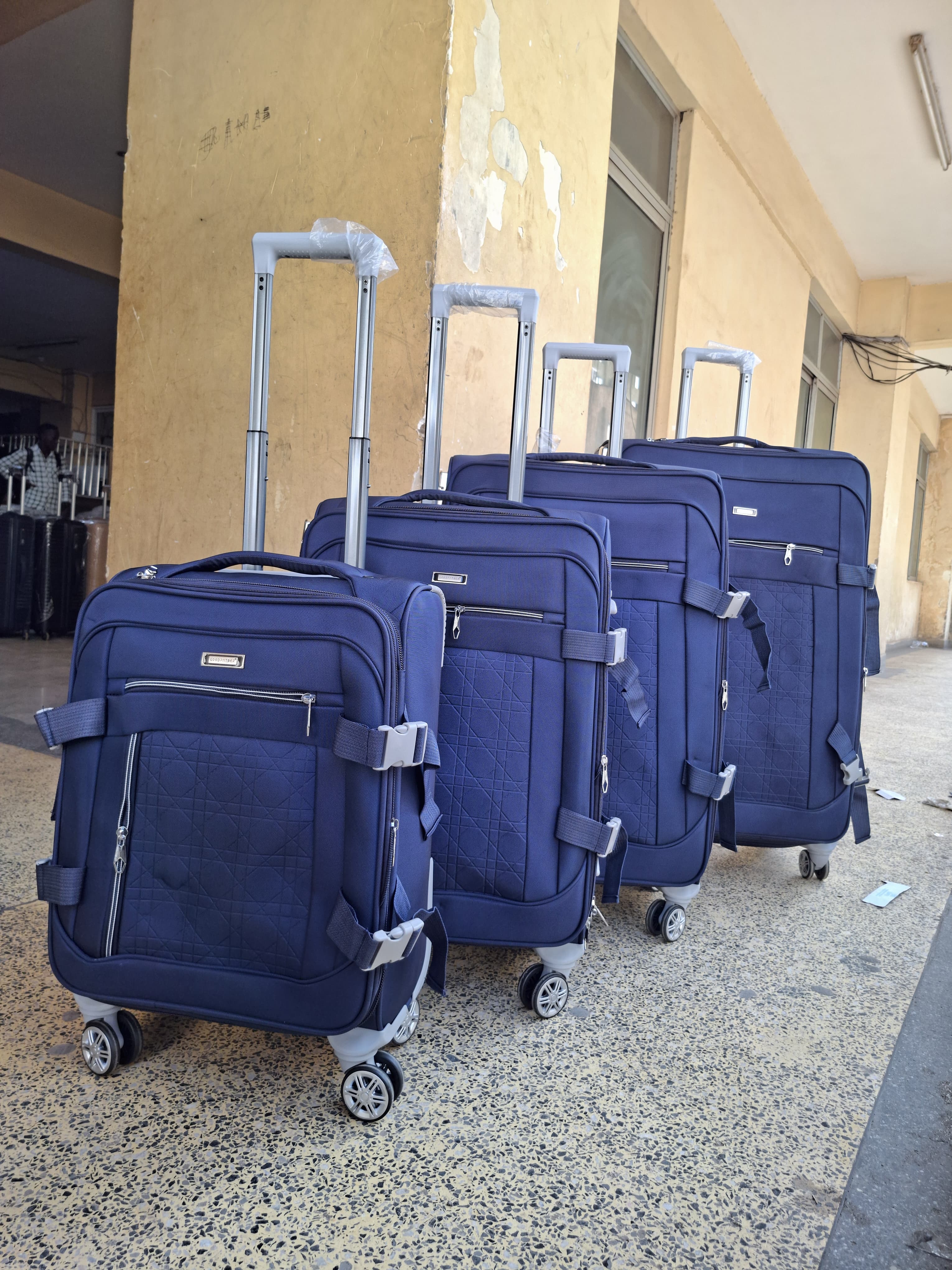 MASSIVE OFFER🦋4 IN 1 Fabric LAXURIOUS SUITCASE BRIEFCASE TRAVEL BAG😶‍🌫️Stylish travel suitcase
Made from durable fabric 
Comes with a set 360-degree 
Large and spacious 
Strong handles