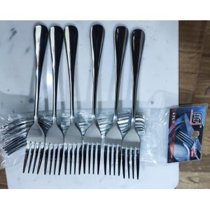 Stunning ✨Can't miss to get this one 

.18pcs dinner set 😍for you 🛒🚚🇯🇵 – 6 🍛 Dinner Plates + 6 🥤 Mugs + 6 🥣 Bowls – Elegant, Durable & Luxurious ✨ +FREE HEAVY DUTY 6 PC SPOONS AND 6 FORK