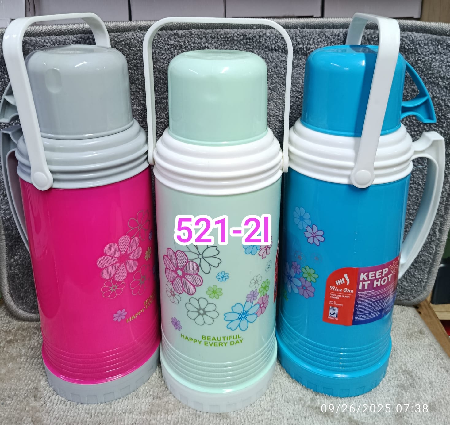 Nice One‼️‼️HIGH-QUALITY 2.0L Vacuum Flask With Double-Wall Insulation - Hot & Cold Beverage Thermos🛒Keep your beverages hot or cold for longer with the Flask 2.0 Litres. Designed for both style and