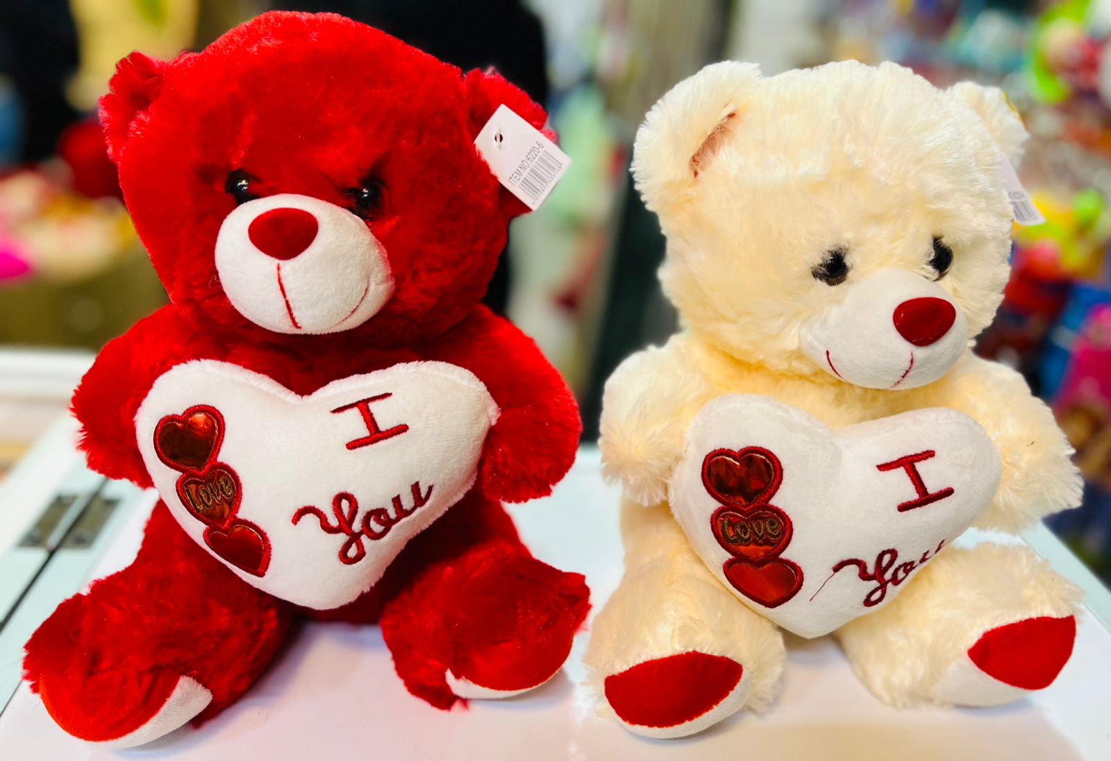 Mini Teddy Bears – Perfect Valentine’s Surprise! ❤️
Gift your loved ones a cute, soft, and cuddly teddy bear that’s sure to bring smiles! Perfect for Valentine’s, special surprises, or giveaways.
📏 S