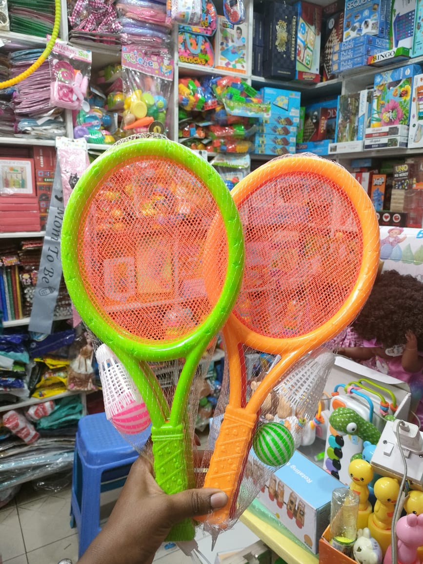 Racket Set – Fun & Active Play for Everyone 🎾🏸
Get ready for hours of fun and active play with this racket set, perfect for kids, teens, and family games! Each set includes 2 rackets, a shuttlecock,