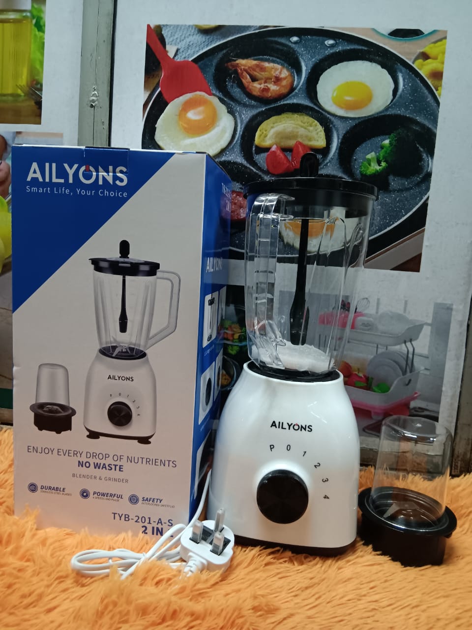 🤗ENJOY 😉 EVERY DROP OF NUTRIENT ⭐️🥳AILYONS Quality Alyons 2 In 1 Blender ON OFFER 1.5L,off switch with 3 speed switches pulse switch ,stainless steel blades, Leak resistant lid,Clear jug)
