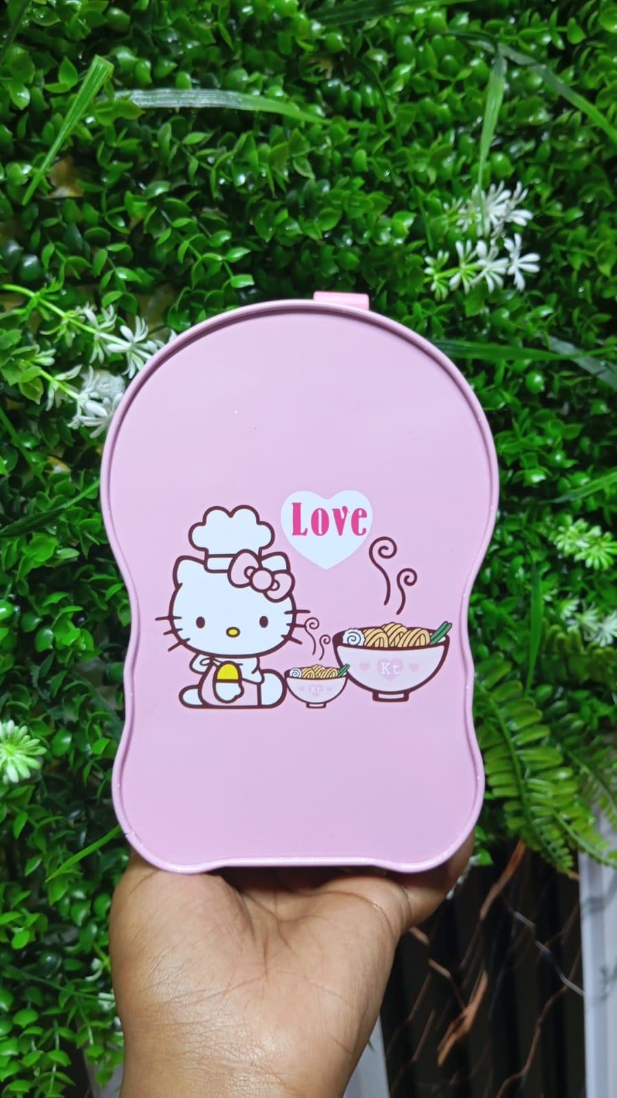 Kids elegant piggy bank

/-🔥lightweight, strong, and durable, so no worries to befall and broken, no need to worry about the safety of children.



Easy to store coins and banknotes. You can also wit