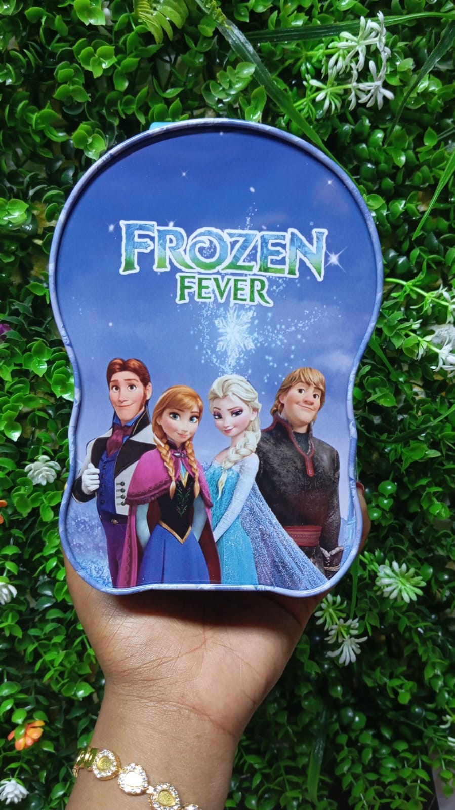 Kids elegant piggy bank

/-🔥lightweight, strong, and durable, so no worries to befall and broken, no need to worry about the safety of children.



Easy to store coins and banknotes. You can also wit