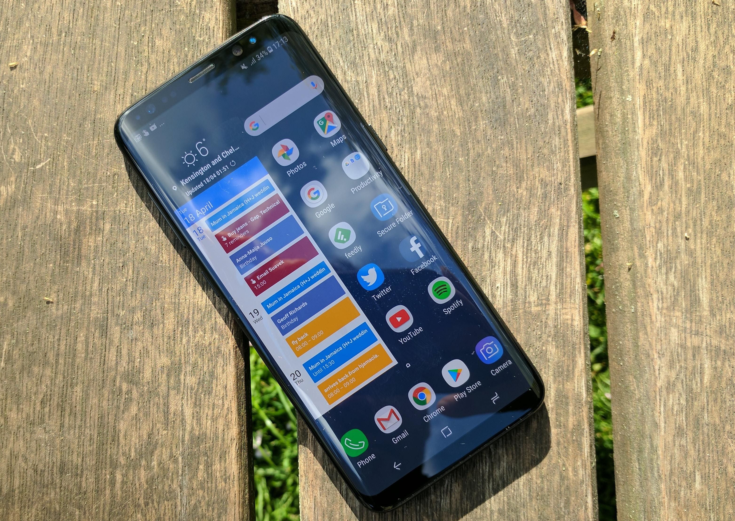 SAMSUNG GALAXY  S8+ PLUS DISPLAY 6.2 INCHES REAR CAMERA 12MP FRONT CAMERA 8MP 4GB RAM 64GB ROM  PROCESSOR Samsung Exynos 8895 BLACK