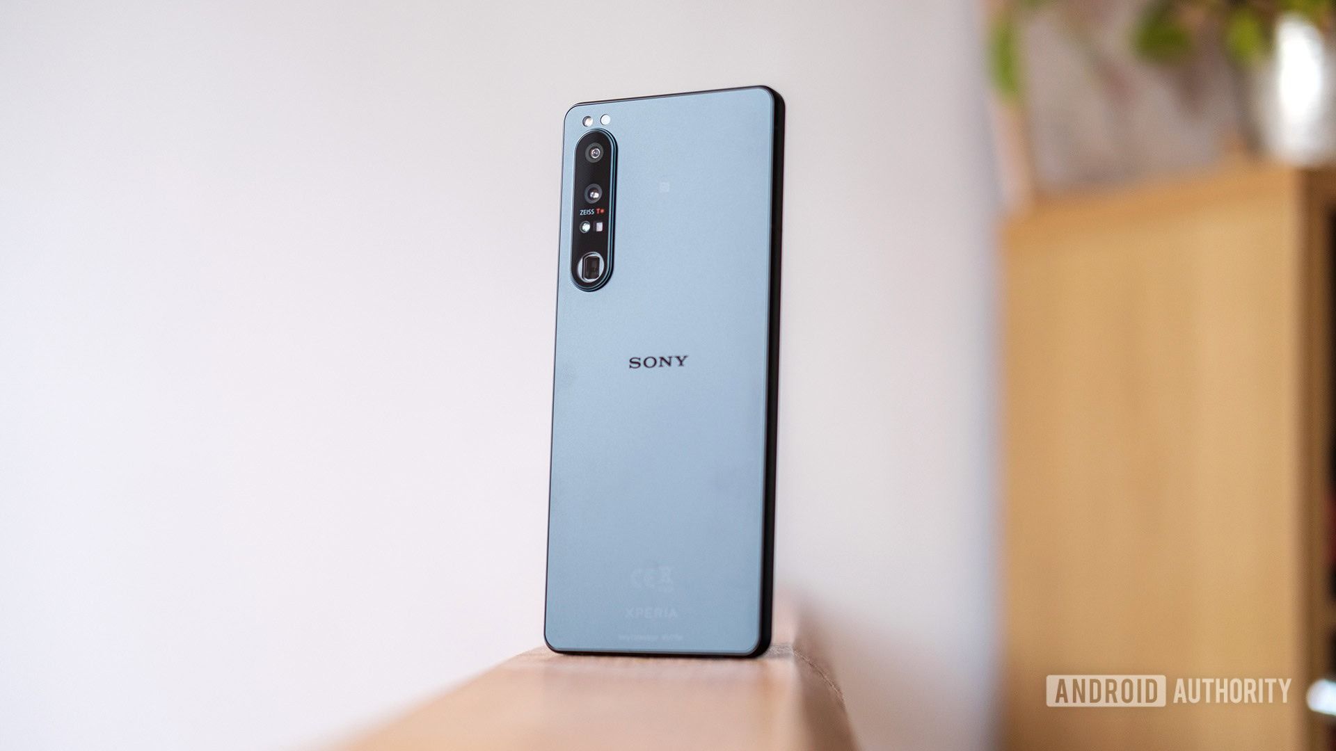 REFURBISHED CLEAN 99% SONY XPERIA 1 IV 256GB ROM 12GB RAM DISPLAY 6.5 INCHES REAR CAMERA 12MP + 12MP + 12MP FRONT CAMERA 12MP BATTERY CAPACITY 5000Mah