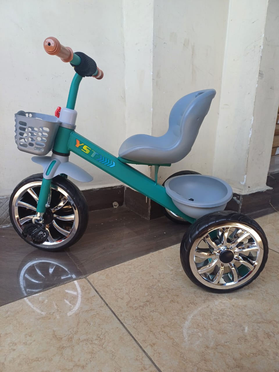 High quality! Kid's Tricycle Age:1.5-4yrs